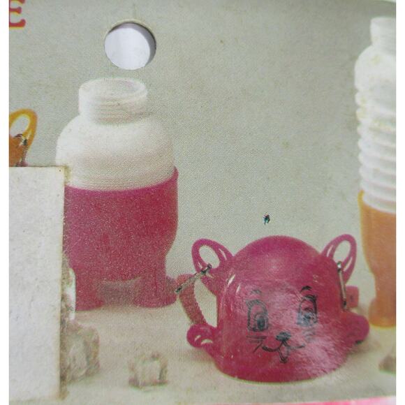 Vintage Neon Hot Pink Expansible Water Bottle 1980's Expandable Bottle NOS - Picture 5 of 5